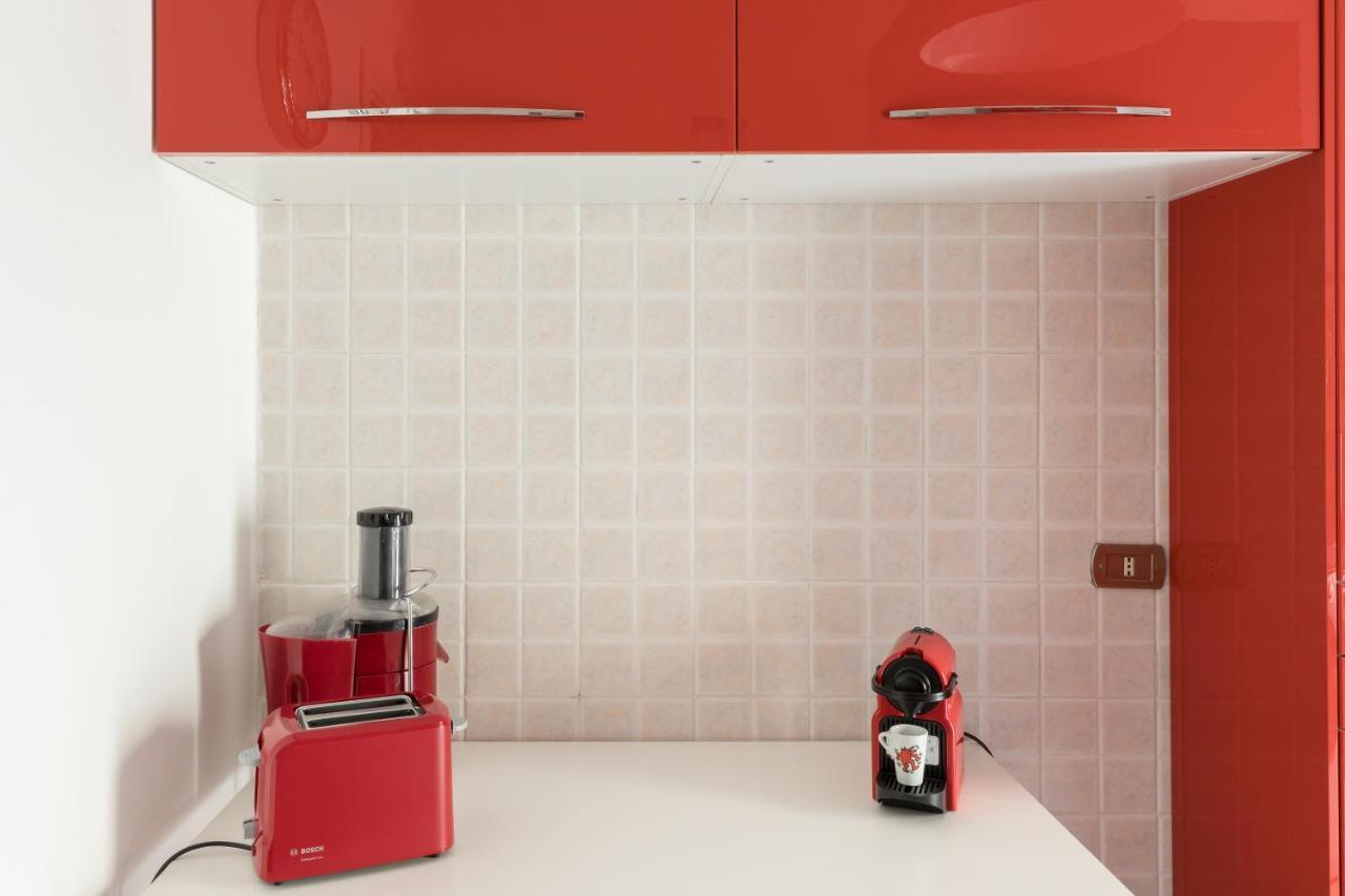 Amoretti Apartment, 6 Persone, 3 Camere, 2 Bagni, Balcone, Wi-fi, Metro B Monti Tiburtini Apartamento *