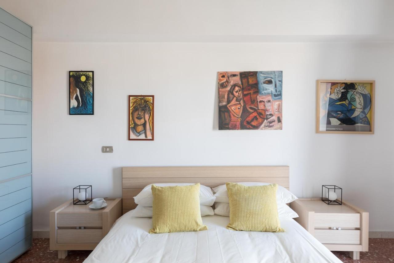 Apartamento Amoretti Apartment, 6 Persone, 3 Camere, 2 Bagni, Balcone, Wi-fi, Metro B Monti Tiburtini