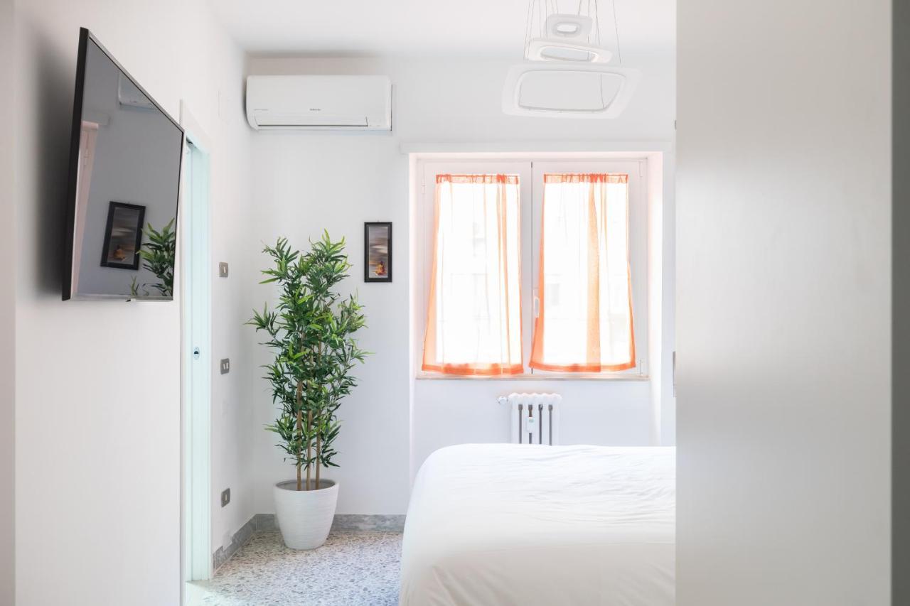 Amoretti Apartment, 6 Persone, 3 Camere, 2 Bagni, Balcone, Wi-fi, Metro B Monti Tiburtini Apartamento *